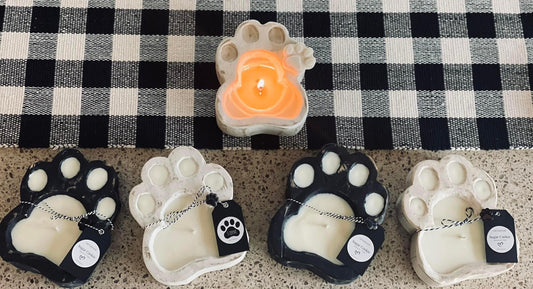 Paw Print Candle      🖤🐾🖤